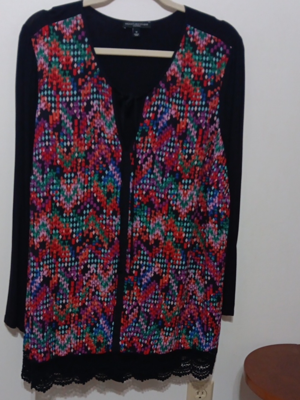 Signature Studio Black Tunic Cardigan with Multicolor Geo Print